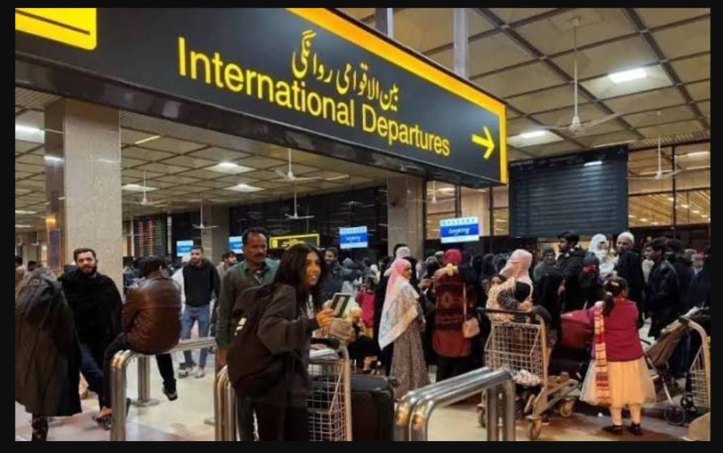 Spain Dream Ends at Islamabad Airport as FIA Detects Alleged Fake French Schengen Visa Fake French Schengen visa