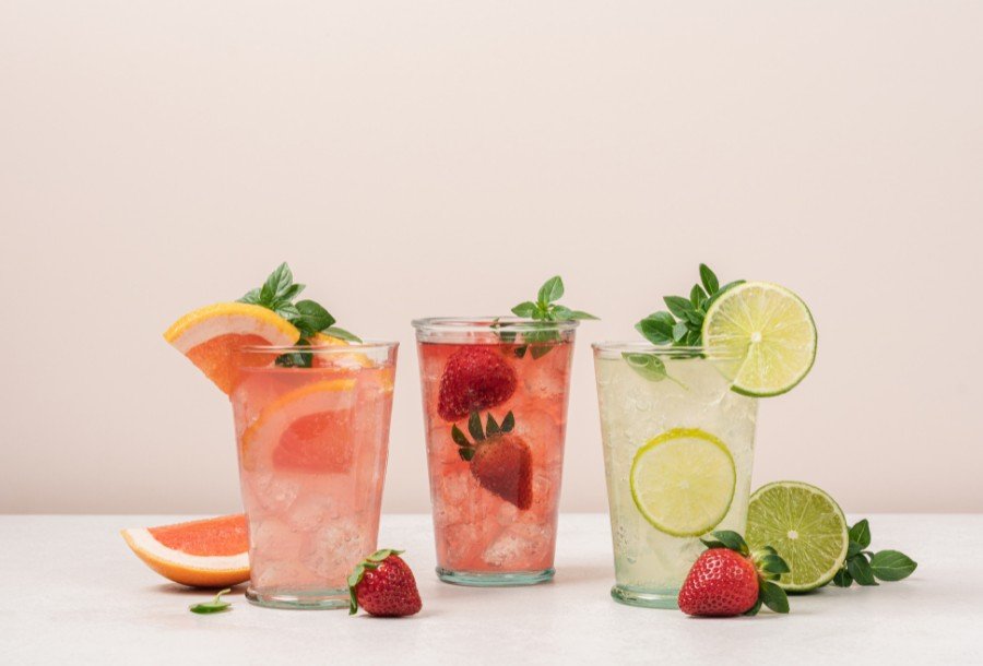 5 Afternoon Drinks Dietitians Recommend to Support Better Blood Sugar Control