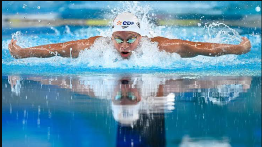 Marchand Turns the Tide in Paris, Storming to His First European Gold in 200m Butterfly Marchand 200m