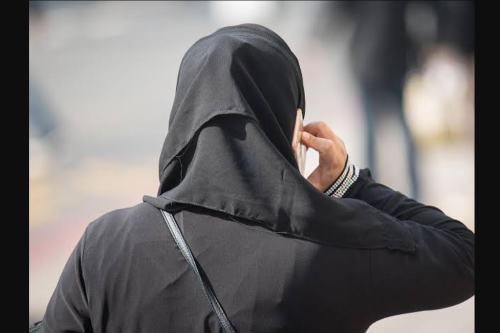 Hijab-Wearing Muslim Women in UK Face Daily Abuse as Islamophobic Threats Raise Concern Islamophobic abuse against Muslim women