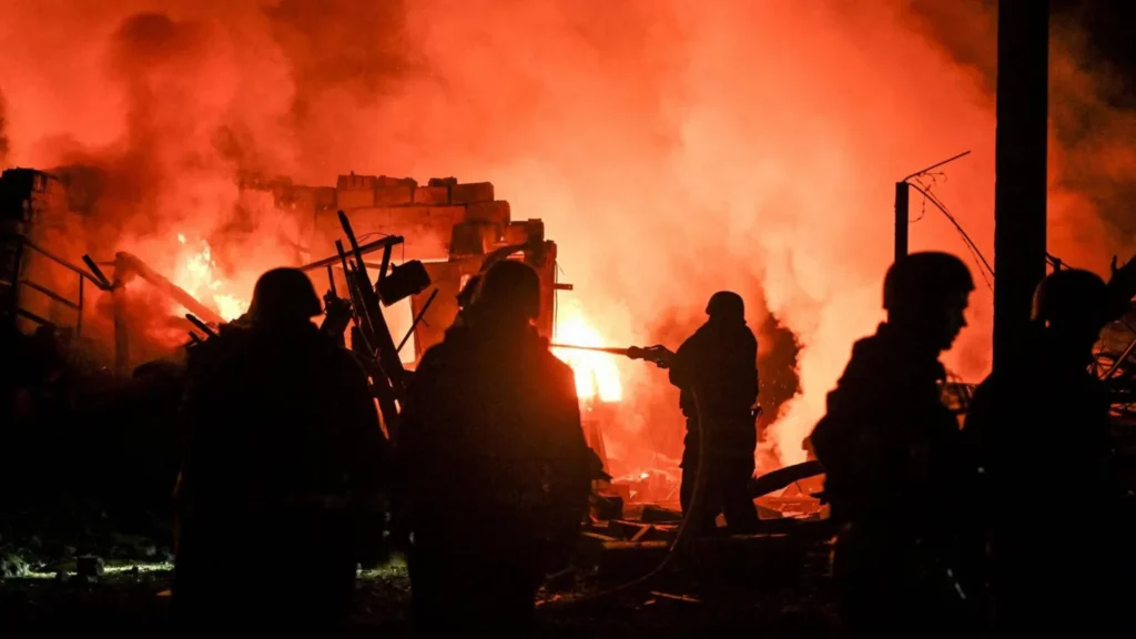 Ukraine, Russia Exchange Overnight Strikes as Zelensky Alleges North Korean Missile Use