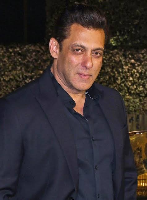 Chandigarh Court Summons Salman Khan and Sister in Rs3 Crore Jewellery Fraud Case Chandigarh Court Summons Salman Khan and Sister in Jewellery Fraud Case