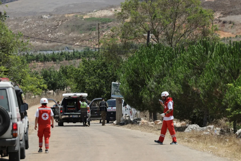 Israeli Drone Targets Ambulance Crews During Evacuation in Southern Lebanon