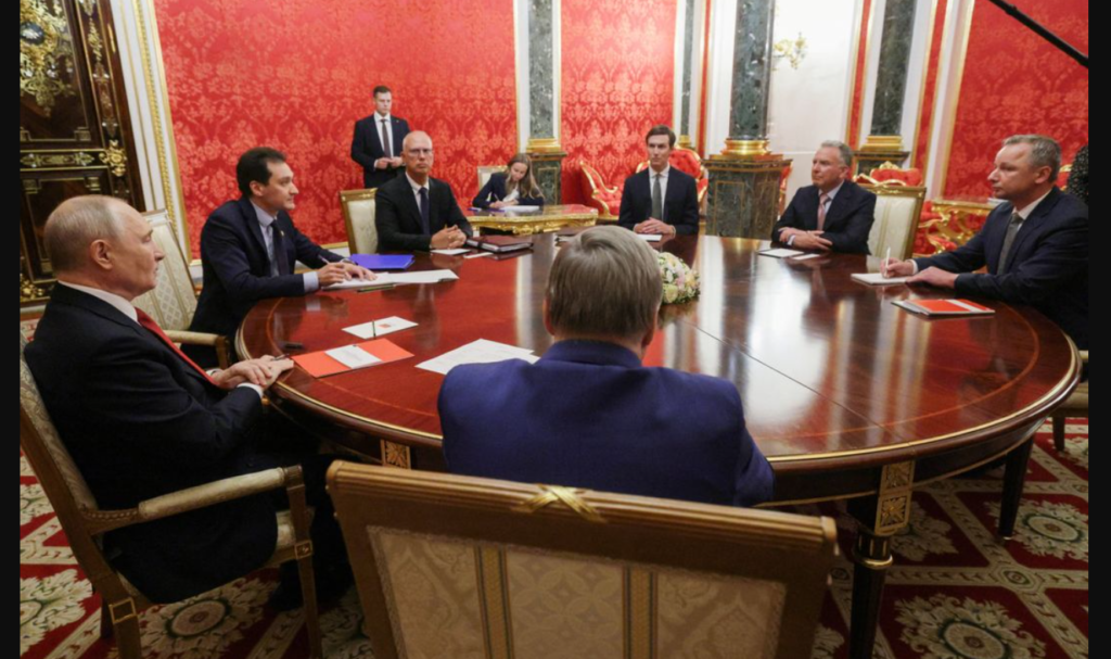US Sees Ukraine Peace Talks Moving Forward as Trilateral Meeting Nears Ukraine peace talks
