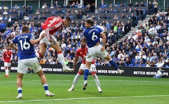 Everton Snatch Late Draw Against Manchester United Everton Snatch Late Draw Against Manchester United
