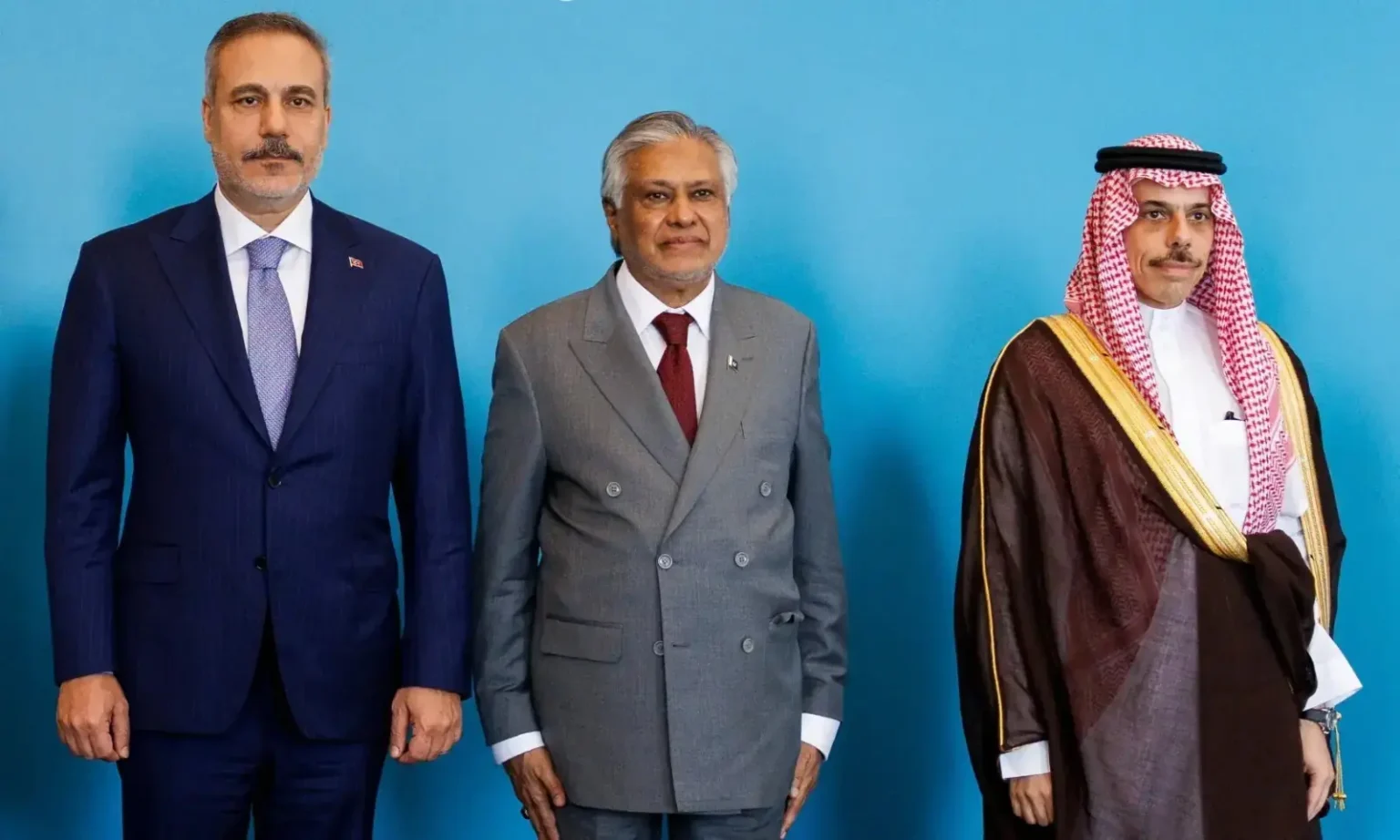 Dar Discusses Makkah Defence Alliance With Saudi, Turkish Counterparts Makkah Defence Alliance