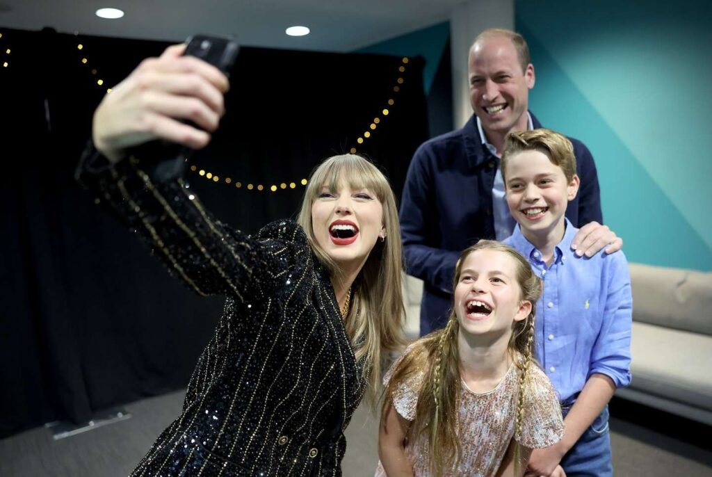 Taylor Swift’s Family Surprises Kate With Podcast Invitation Taylor Swift’s Family Surprises Kate With Podcast Invitation