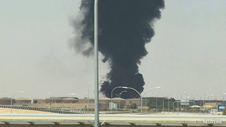 Houthi Missile Intercepted Over Riyadh After Airport Fire Houthi Missile Intercepted Over Riyadh After Airport Fire