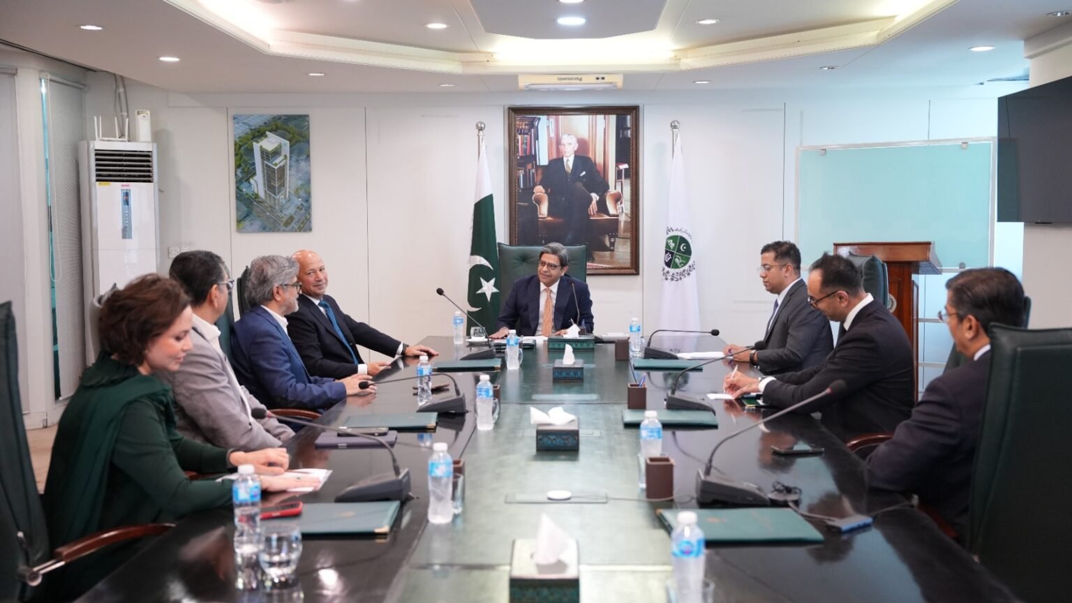 SECP, VEON and JazzWorld Explore Digitalisation of Financial Services SECP, VEON and JazzWorld Explore Digitalisation of Financial Services