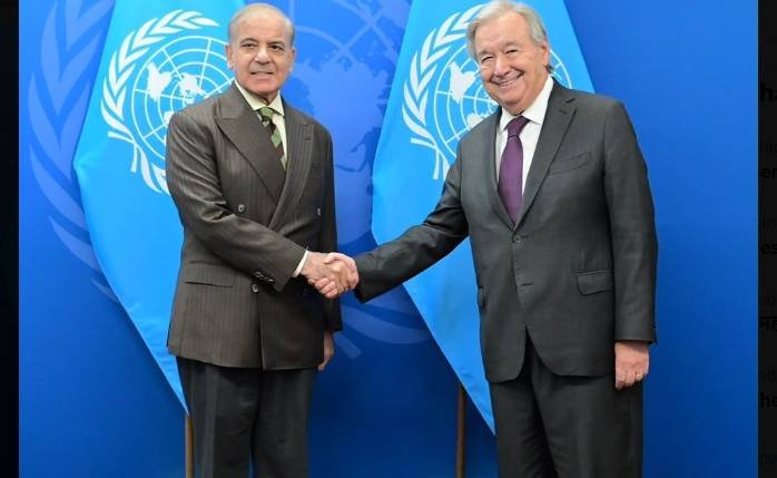 PM Shehbaz Discusses Regional Challenges with UN Chief in New York PM Shehbaz Discusses Regional Challenges with UN Chief in New York
