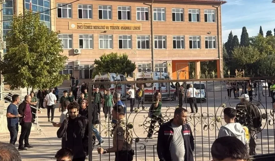 Turkey School Shooting: Teen Gunman Injures 11 Students Outside High School