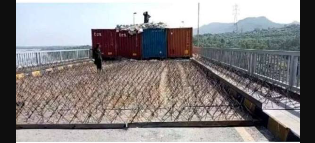 Attock Bridge Clash: 250 PTI Workers Booked Over Removal of Barriers 250 PTI workers booked in Attock
