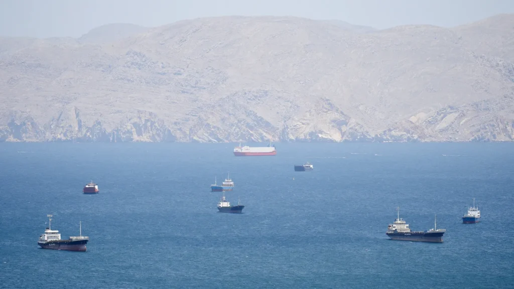 Iran Reportedly Offers to Reopen Strait of Hormuz Within Seven Days if US Eases Military Pressure