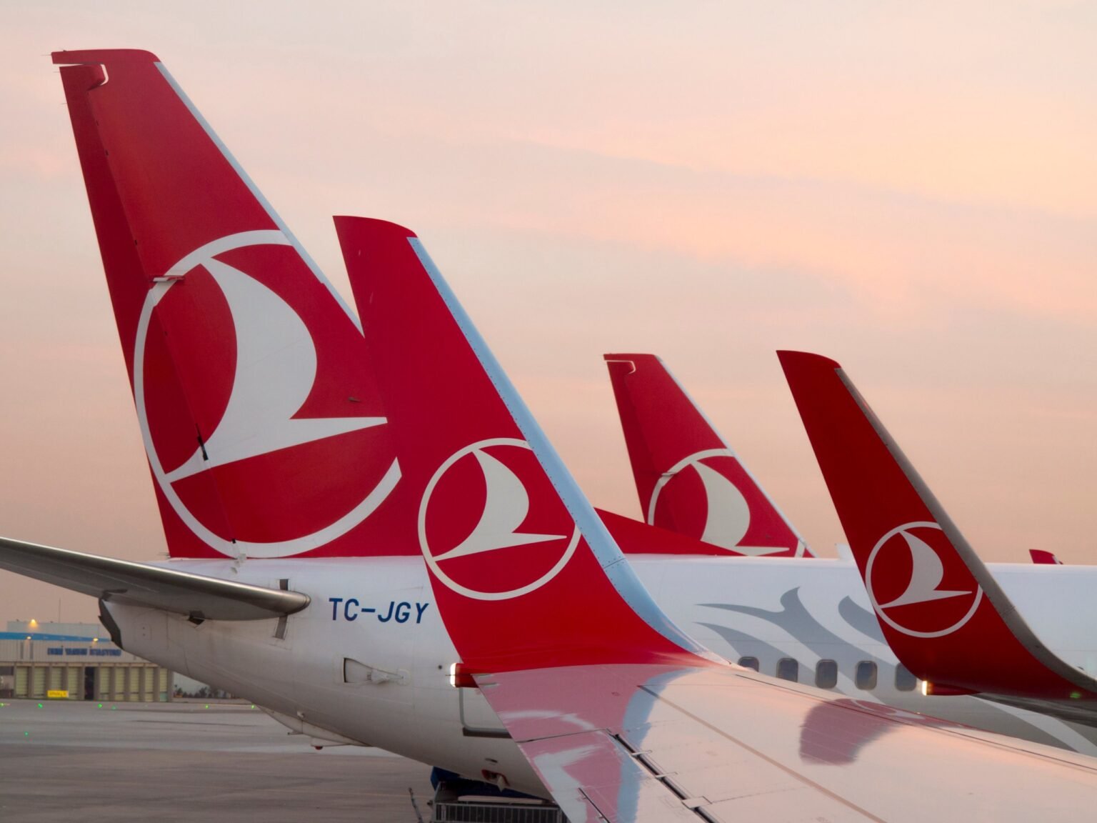 Turkish Airlines, Pegasus and AJet Cancel Iran Flights as Sweeping US Sanctions Target Aviation Links
