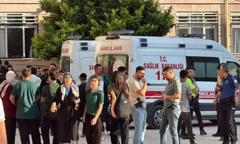 Teenager Opens Fire Outside Türkiye High School, Wounding 11 Before Police Detain Suspect