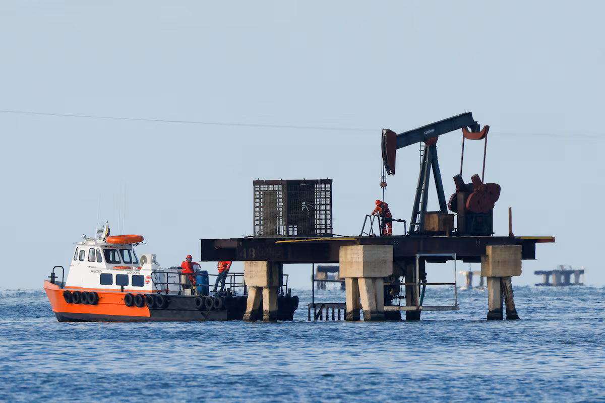 US-Backed Firm to Take Over Venezuelan Oilfields Previously Run by Chinese, Russian Operators