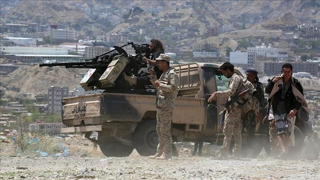 Yemen clashes kill 30 Houthis amid clashes and airstrikes Yemen clashes kill 30 Houthis amid clashes and airstrikes
