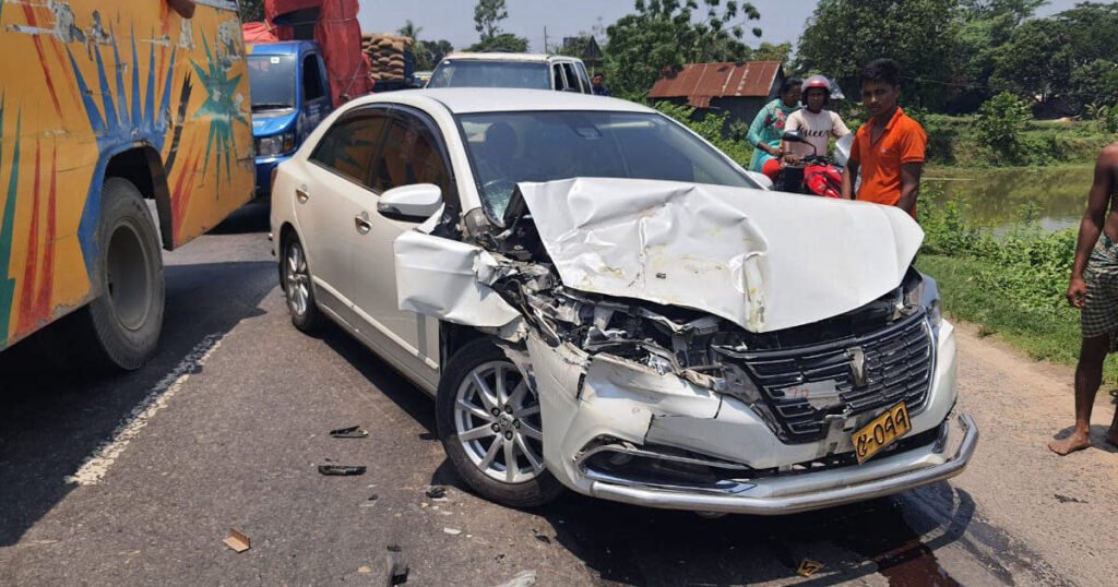 Lower Dir Deputy Commissioner Critically Injured In Car Accident Car Accident