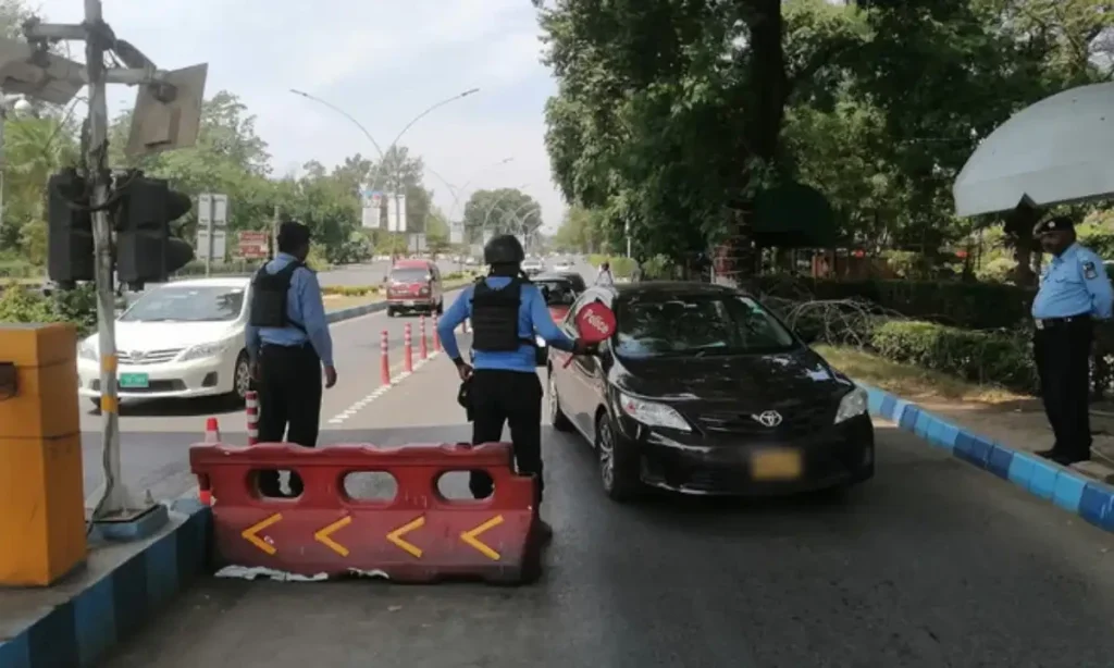 12 Checkposts Removed From Busy Roads Across Islamabad