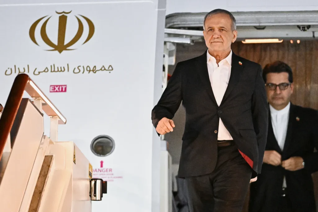 Iran’s Pezeshkian Arrives in Russia Amid Fears of Renewed US Strikes