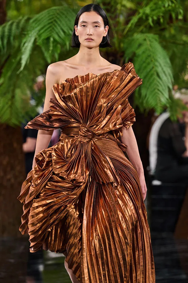 Paris Fashion Week Turns Climate Change Into a Fashion Statement