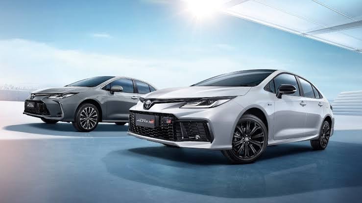 Toyota Corolla Altis Facelift Spotted in Pakistan as Toyota Prepares Major Sedan Update