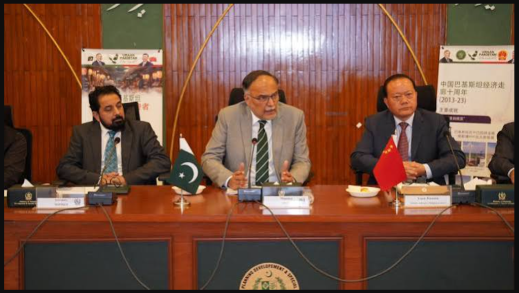 CPEC 2.0: Ahsan Iqbal Wants Chinese Firms to Turn Pakistan Into an Export Powerhouse CPEC 2.0 Pakistan export hub