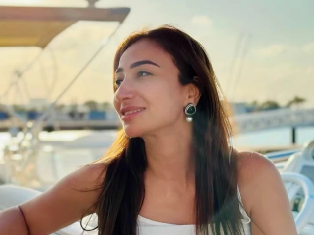 Anoushey Ashraf Talks About Money, Marriage and Women’s Independence