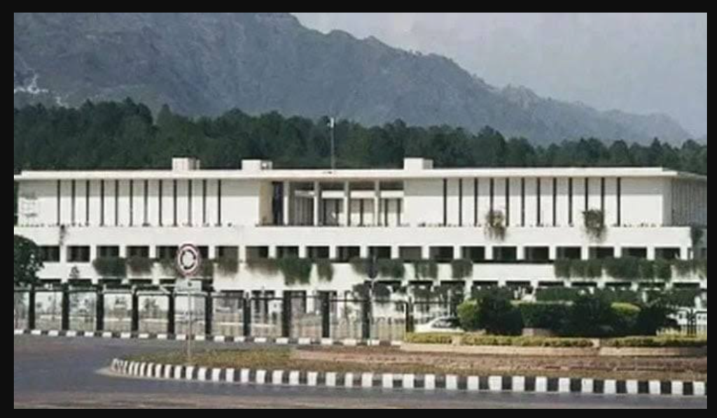 Dual Nationality Disclosure: Govt Gives Civil Servants One Week to Comply Dual