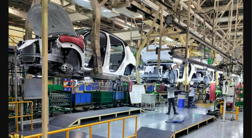Pakistan’s New Auto Policy: Which Vehicles Could Face a 10% Levy? Pakistan new car levy 2026