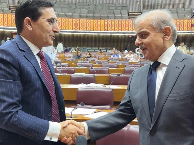 Political Tensions Take New Turn as Govt, PTI Begin Talks