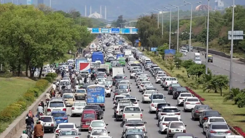 Club Road Closure Alert: Which Routes Should Islamabad Motorists Take? Islamabad traffic diversions