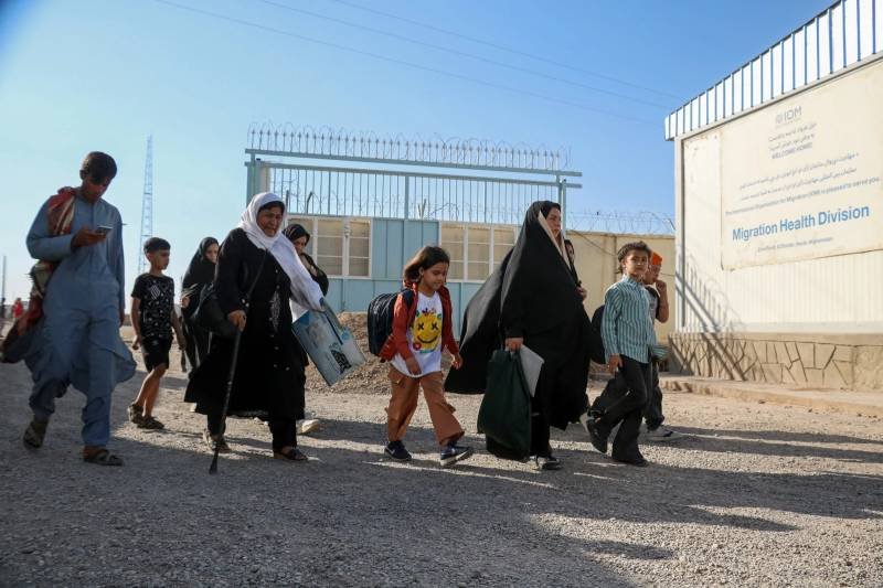 US Plans to Deport Over 150 Afghan Immigrants Through Pakistan, Raising Fears of Taliban Persecution